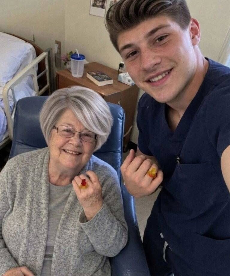 22-Year-Old Man Proposed to His Patient with a Gummy Ring Despite Cruel Jokes – After Her Passing, Her Lawyer Called About a Final Gift